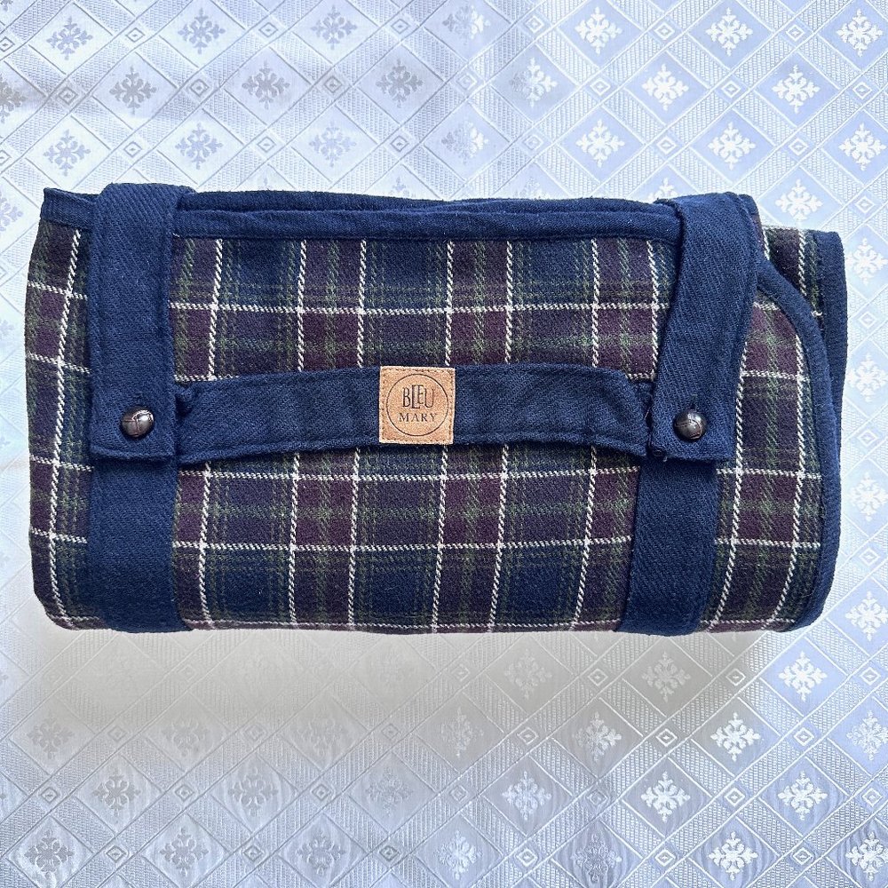 Bleu Mary Vintage Roll Up & Carrey Travel Wool Blend Blanket